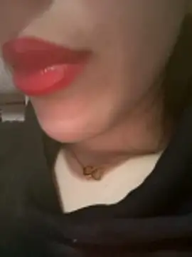 Mimisixo online show from April 2026 11:24:02 PM