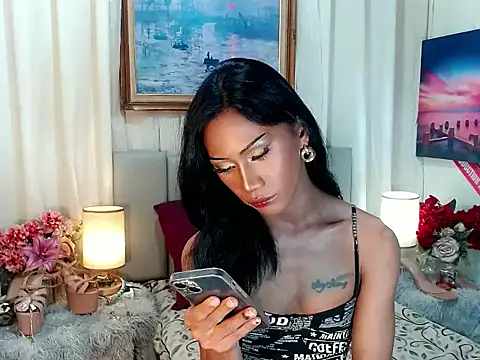 sassylatina online show from November 2025 04:17:01 PM