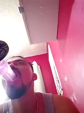 Snapshot of Cnutt310 chatting on September 2025 05:36:02 PM Cnutt310 online show from September 2025 05:36:02 PM