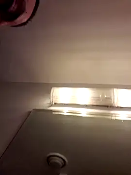 Cnutt310 online show from November 2025 05:18:02 AM