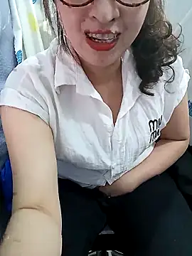 Ariana-Vy online show from January 2026 11:14:01 PM