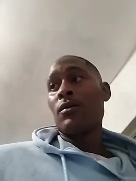 Snapshot of Kamza247 chatting on November 2025 08:33:02 PM Kamza247 online show from November 2025 08:33:02 PM