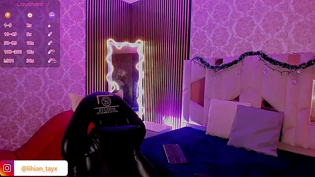 Snapshot of LIHIAN_TAY chatting on December 2025 03:44:02 AM LIHIAN TAY online show from December 2025 03:44:02 AM