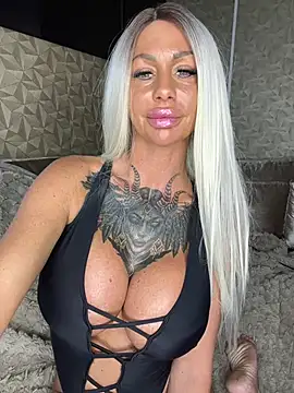 dutchbarbie online show from July 2026 05:49:02 PM