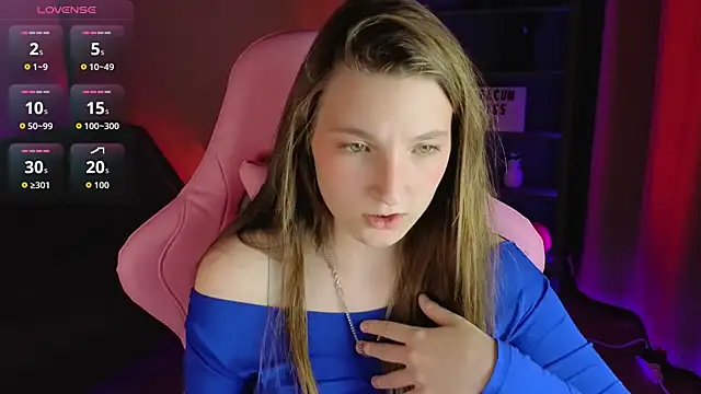 Mia Myles online show from November 2025 01:15:02 PM