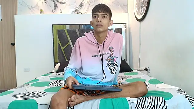 PRETTY SEX1 online show from November 2025 07:12:01 AM