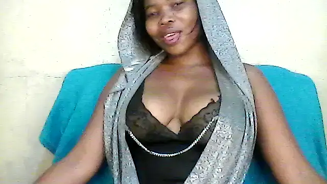 Snapshot of CharlotteXXX chatting on April 2026 05:32:02 PM CharlotteXXX online show from April 2026 05:32:02 PM