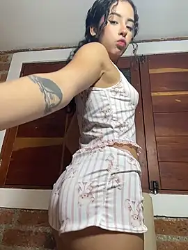 Snapshot of RosseMelody chatting on May 2026 01:25:02 AM RosseMelody online show from May 2026 01:25:02 AM