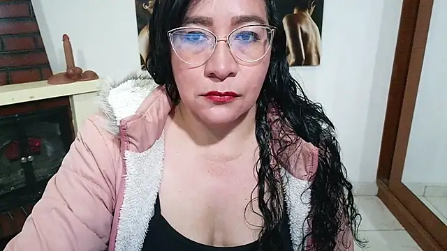 Snapshot of Grace_mature_milf chatting on April 2026 11:45:02 AM Grace mature milf online show from April 2026 11:45:02 AM