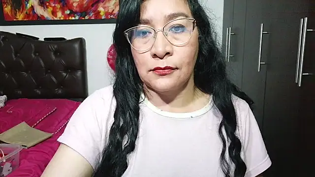 Snapshot of Grace_mature_milf chatting on May 2026 12:38:01 AM Grace mature milf online show from May 2026 12:38:01 AM