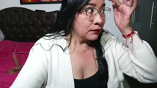 Snapshot of Grace_mature_milf chatting on May 2026 11:29:01 AM Grace mature milf online show from May 2026 11:29:01 AM
