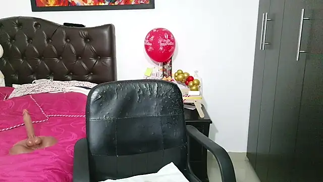 Snapshot of Grace_mature_milf chatting on May 2026 11:39:02 AM Grace mature milf online show from May 2026 11:39:02 AM