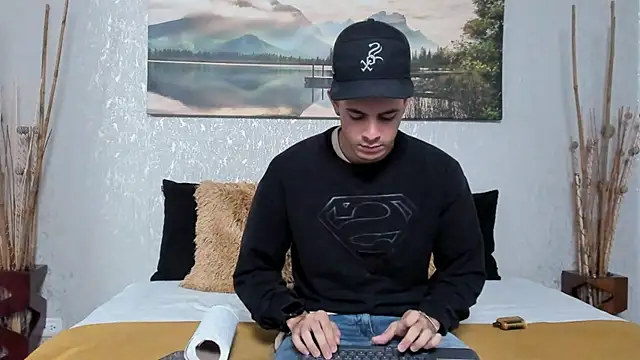 nils saint online show from October 2025 04:04:01 AM