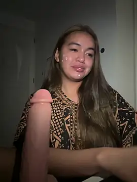 Snapshot of urasianlady chatting on November 2025 11:51:01 PM urasianlady online show from November 2025 11:51:01 PM