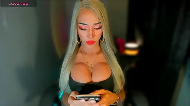Snapshot of AiraCumSlut chatting on May 2026 12:39:01 AM AiraCumSlut online show from May 2026 12:39:01 AM
