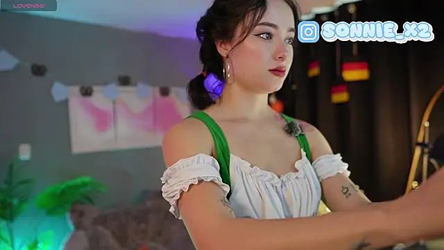 Sonnie mami online show from October 2025 01:52:01 PM