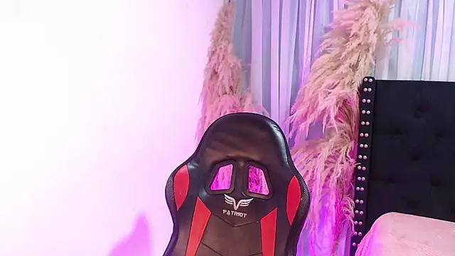 Snapshot of Alhana-miller chatting on November 2025 01:55:01 PM Alhana-miller online show from November 2025 01:55:01 PM