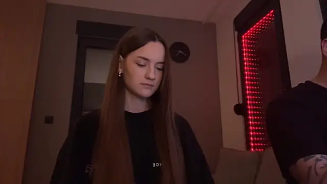 Snapshot of TenDouble chatting on November 2025 09:09:01 PM TenDouble online show from November 2025 09:09:01 PM