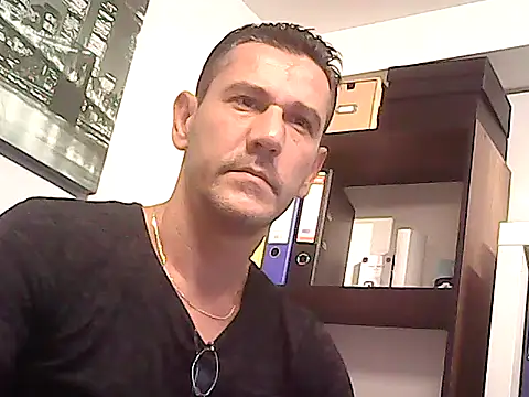 Snapshot of mastercharisma35 chatting on November 2025 10:07:01 AM mastercharisma35 online show from November 2025 10:07:01 AM