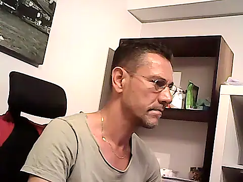 Snapshot of mastercharisma35 chatting on April 2026 02:12:02 PM mastercharisma35 online show from April 2026 02:12:02 PM