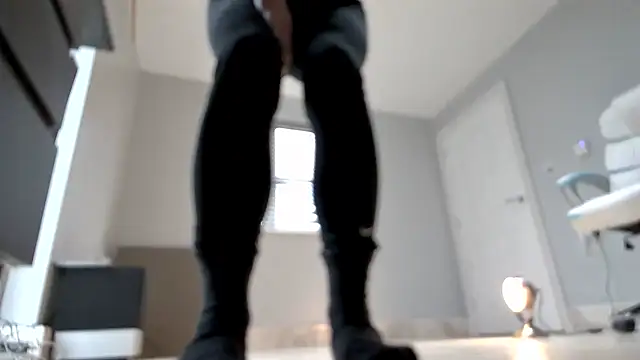 foxyroxymilf online show from September 2025 06:48:02 AM