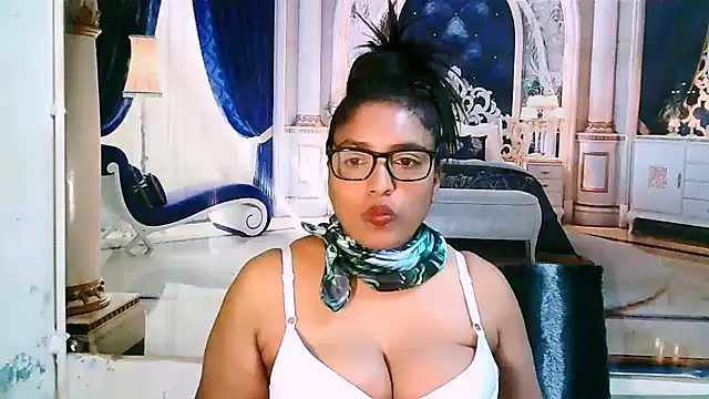 Snapshot of IndiaBlackPanther chatting on December 2025 06:02:01 PM IndiaBlackPanther online show from December 2025 06:02:01 PM