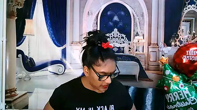 Snapshot of IndiaBlackPanther chatting on December 2025 05:16:01 AM IndiaBlackPanther online show from December 2025 05:16:01 AM