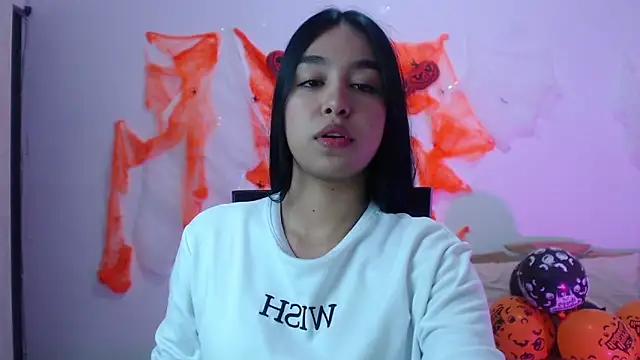 kyra fox  online show from October 2025 01:34:01 PM