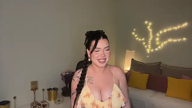 Snapshot of mistress_of_hearts chatting on July 2026 02:09:02 PM mistress of hearts online show from July 2026 02:09:02 PM