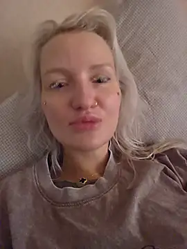 Snapshot of KateMonroe chatting on July 2026 07:50:01 AM KateMonroe online show from July 2026 07:50:01 AM