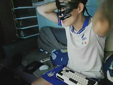 boyhigh1997 online show from November 2025 10:54:01 AM