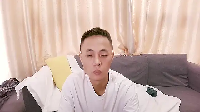 Snapshot of Tsia-Die chatting on September 2025 04:58:01 AM Tsia-Die online show from September 2025 04:58:01 AM