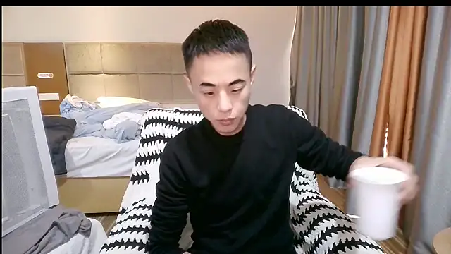 Snapshot of Tsia-Die chatting on December 2025 04:29:01 AM Tsia-Die online show from December 2025 04:29:01 AM