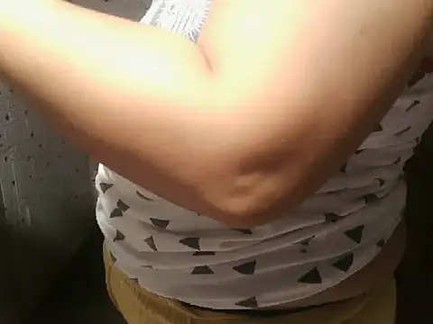 Snapshot of Sexymom350 chatting on October 2025 01:13:02 AM Sexymom350 online show from October 2025 01:13:02 AM