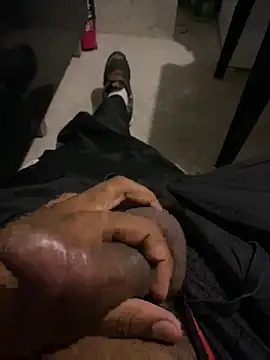 Preto Diamamte online show from October 2025 04:02:02 AM