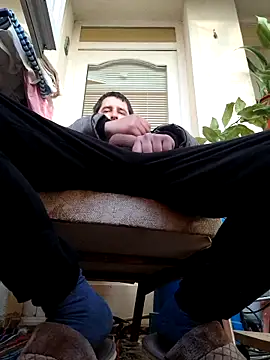 hugecock4u1990 online show from November 2025 01:54:02 PM