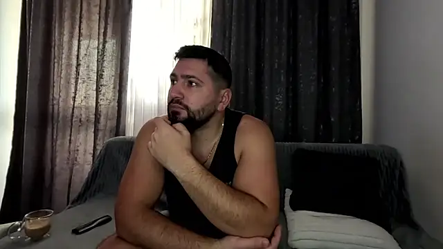 Gold Alpha Boy online show from October 2025 07:43:02 AM