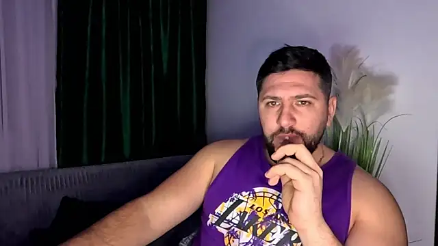 Gold Alpha Boy online show from January 2026 11:08:01 PM