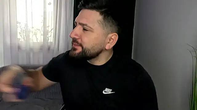 Gold Alpha Boy online show from February 2026 10:20:02 AM