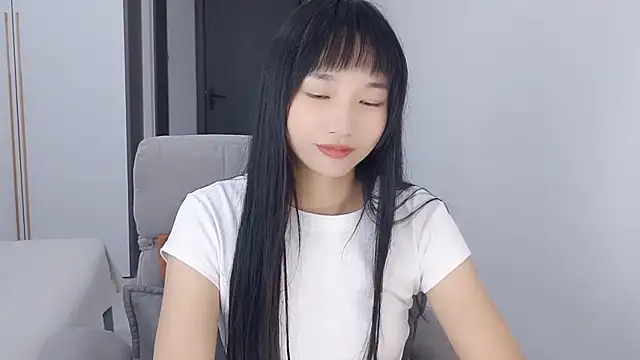 Lisa-3333 online show from October 2025 01:54:01 PM