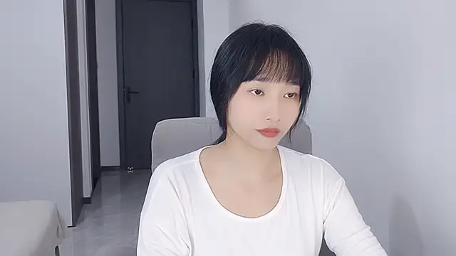 Lisa-3333 online show from November 2025 01:23:02 PM