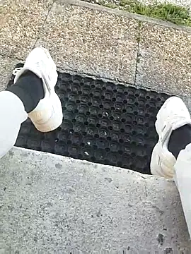 idhem   31 online show from March 2026 03:19:02 PM