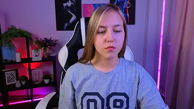 CindySparkl online show from April 2026 05:59:01 AM