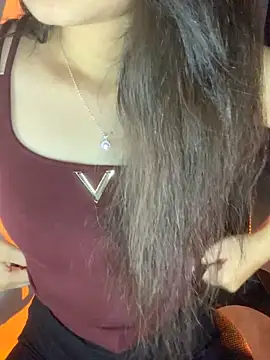 Tinasx56 online show from November 2025 05:35:02 PM