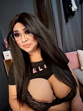 Snapshot of Mselegantjanina chatting on December 2025 06:18:01 AM Mselegantjanina online show from December 2025 06:18:01 AM