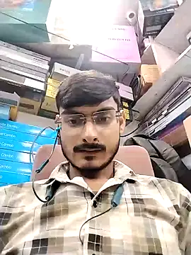 Snapshot of Kashiroy7315 chatting on October 2025 01:52:02 PM Kashiroy7315 online show from October 2025 01:52:02 PM