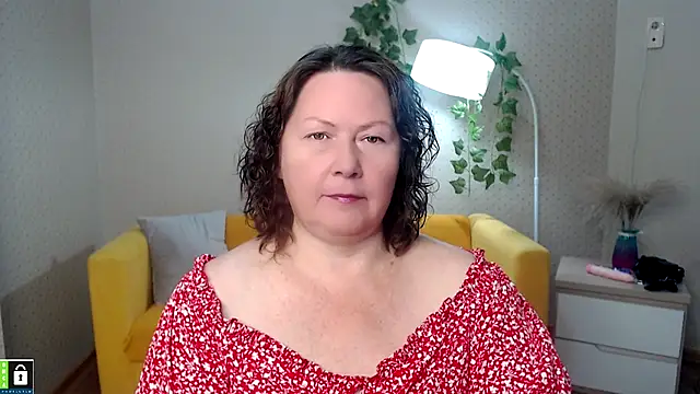 Snapshot of milf_hornys chatting on November 2025 04:19:02 PM milf hornys online show from November 2025 04:19:02 PM