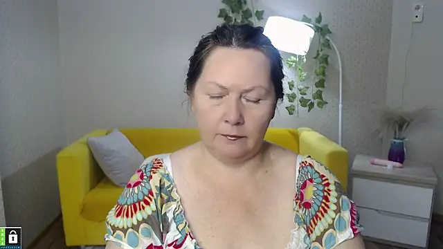 Snapshot of milf_hornys chatting on November 2025 04:39:02 PM milf hornys online show from November 2025 04:39:02 PM