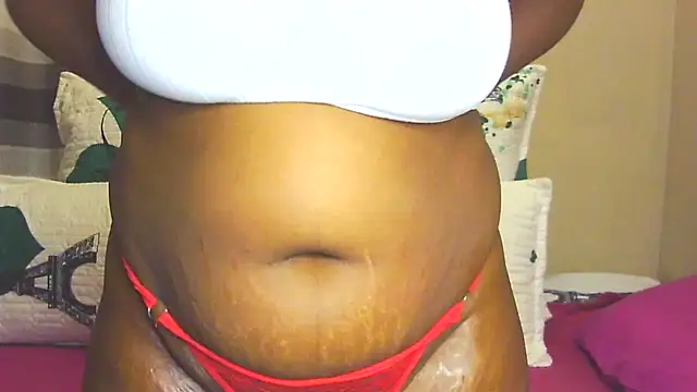 Snapshot of Black-Barbiexxc chatting on October 2025 11:36:02 PM Black-Barbiexxc online show from October 2025 11:36:02 PM