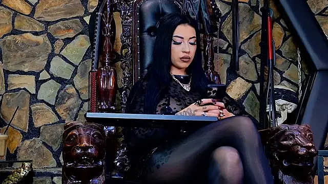 VanessaColby online show from October 2025 12:06:01 PM